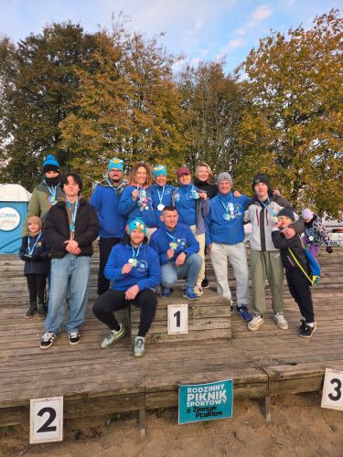 Rodzinny Piknik Sportowy z Zimnym Ptakiem