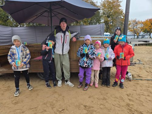 Rodzinny Piknik Sportowy z Zimnym Ptakiem