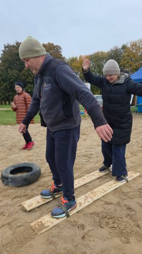 Rodzinny Piknik Sportowy z Zimnym Ptakiem